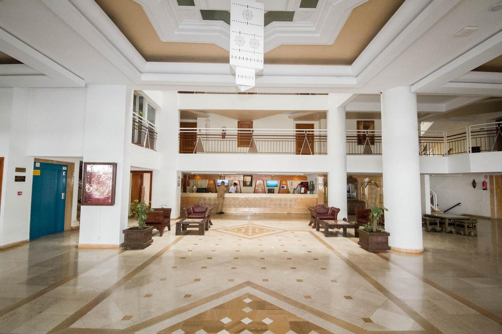 Appart'Hotel Intouriste Agadir Exterior foto