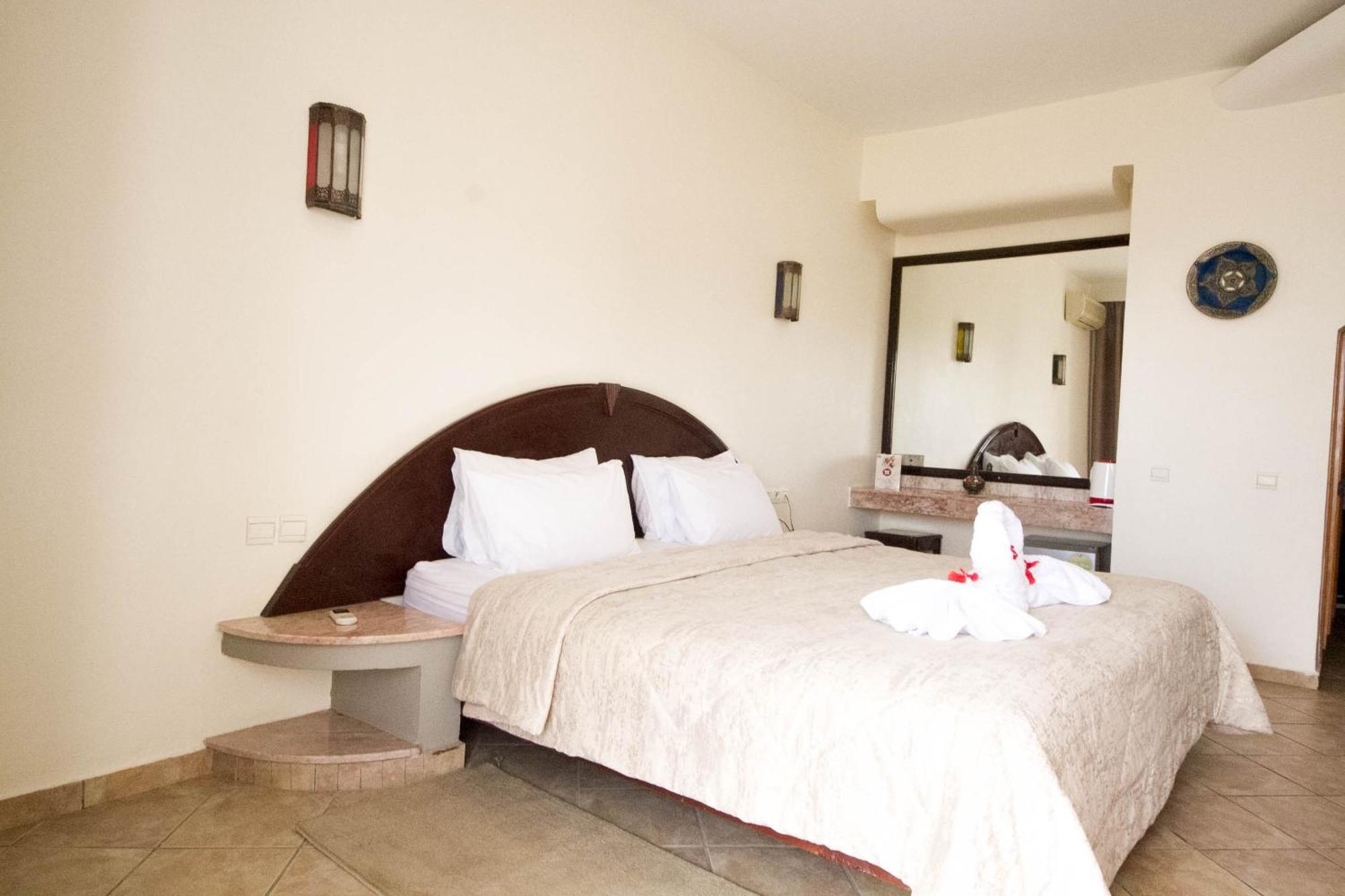 Appart'Hotel Intouriste Agadir Exterior foto